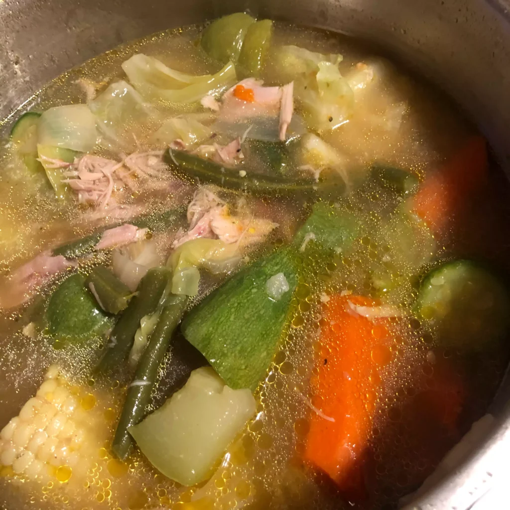 Caldo de Pollo
