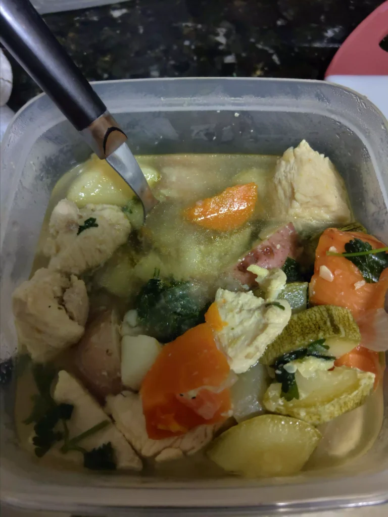 Caldo de Pollo